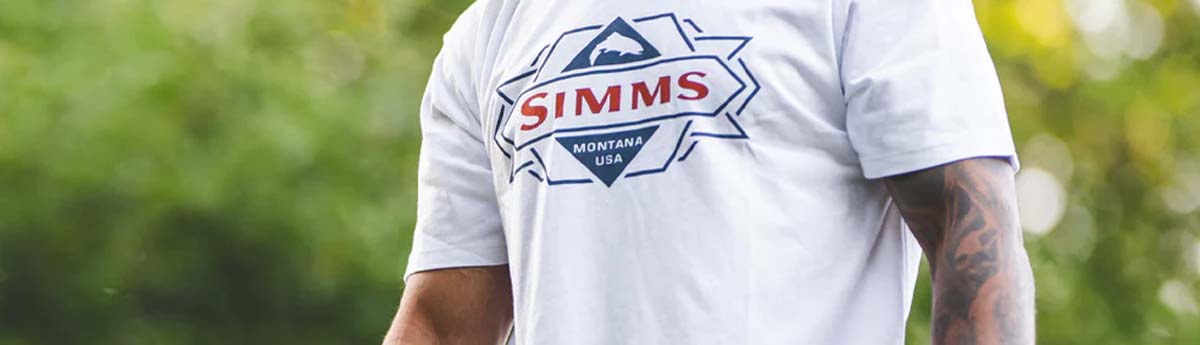 T-shirts, trøjer og skjorter